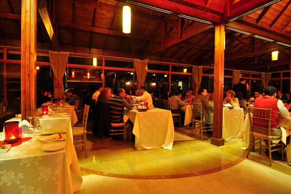 Valentine @ Starlight Lounge